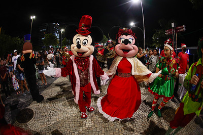 Notícias | Prefeitura de Manaus inaugura árvore natalina de 40 metros na Ponta Negra | Manaus Olímpica - Mais Informação para você! Notícias | Prefeitura de Manaus inaugura árvore natalina de 40 metros na Ponta Negra | Manaus Olímpica - Mais Informação para você!